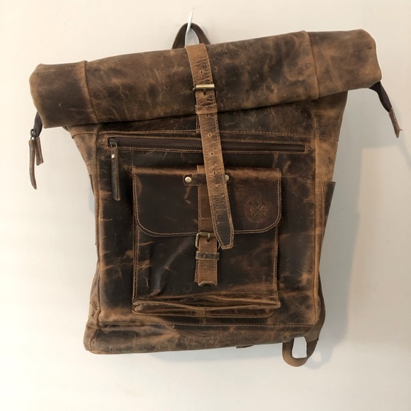 vintage gentleman Other - VG distressed leather large day backpack, brown, EUC